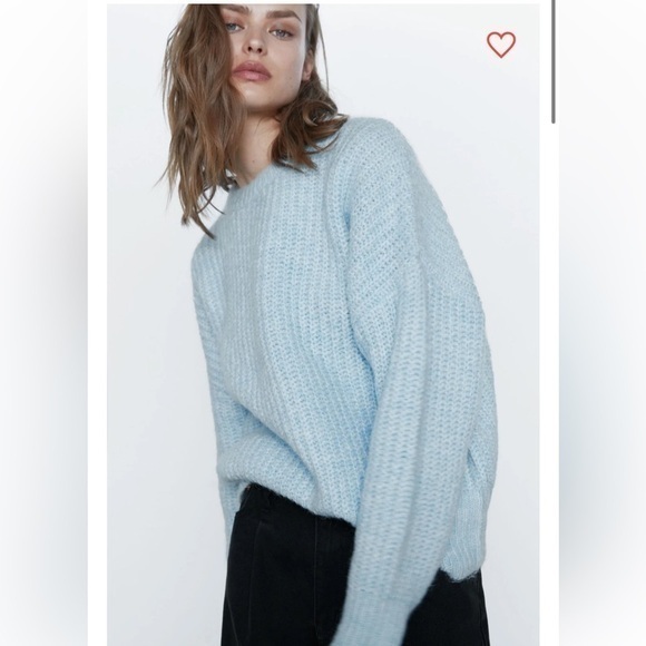 Zara Sweaters - ZARA Soft Chunky Knit Sweater NWT M